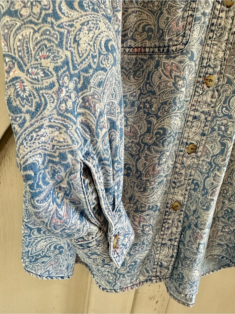 Liz Claiborne Paisley Denim Shirt Button Front Blue Cotton Women’s M Vintage - Picture 4 of 6